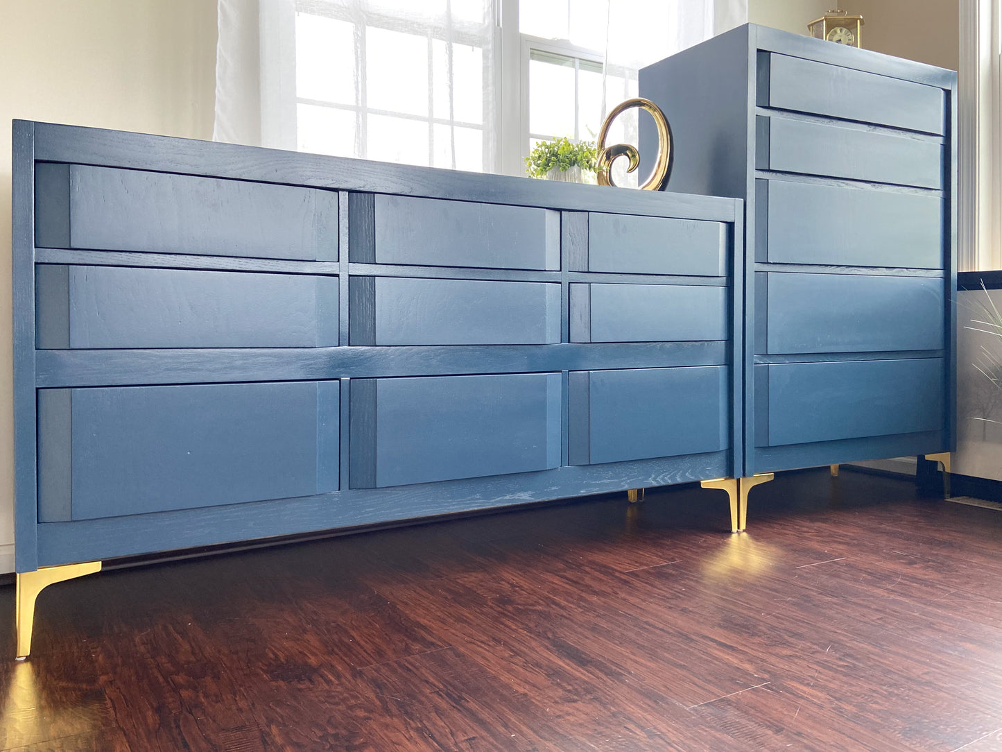 Huntley by Thomasville Modern Mid-century TrueNavy Dresser/Nightstands/Bedroom Set